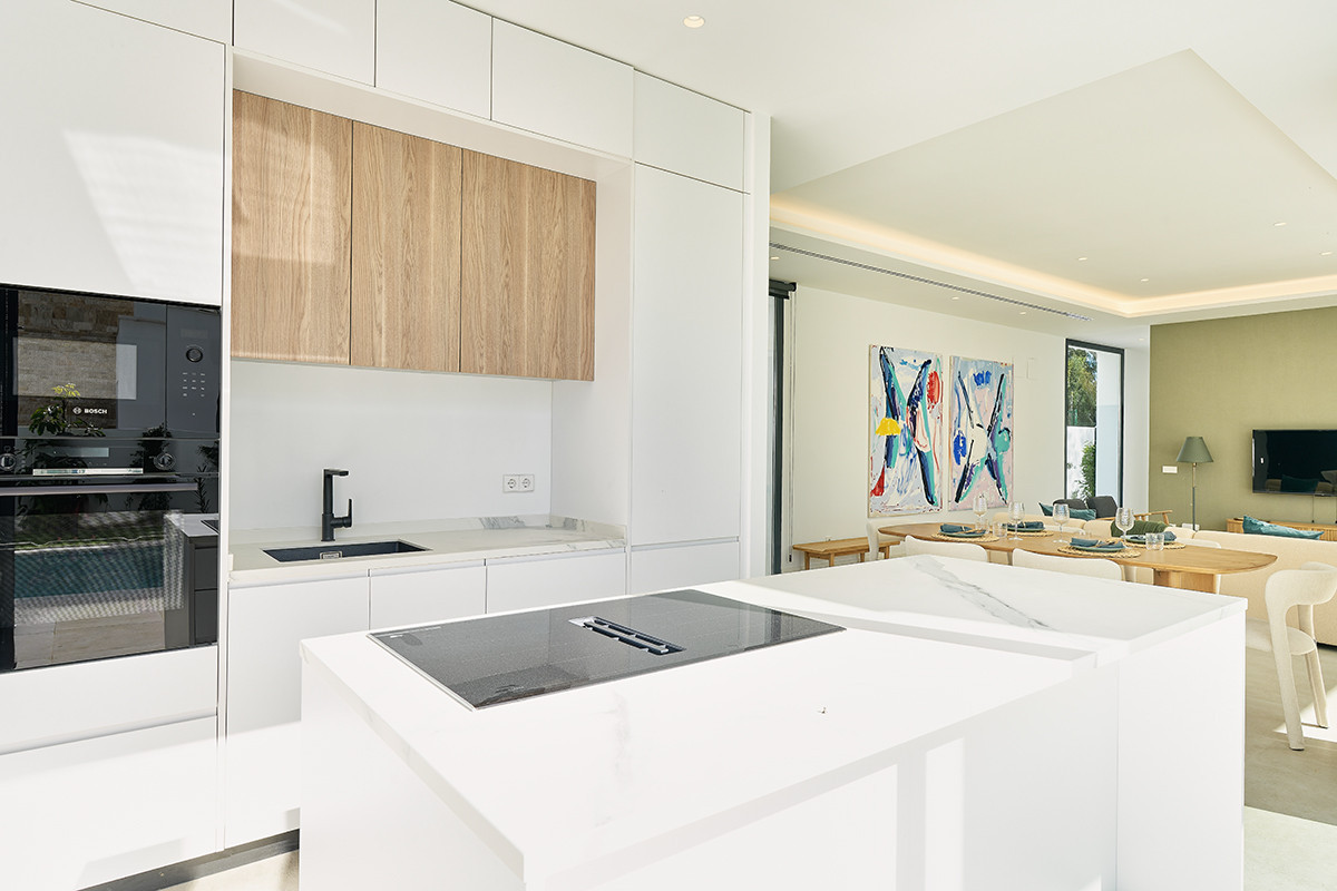 Se vende Villa - Chalet de 4 dormitorios en Costa Del Sol, Málaga, España