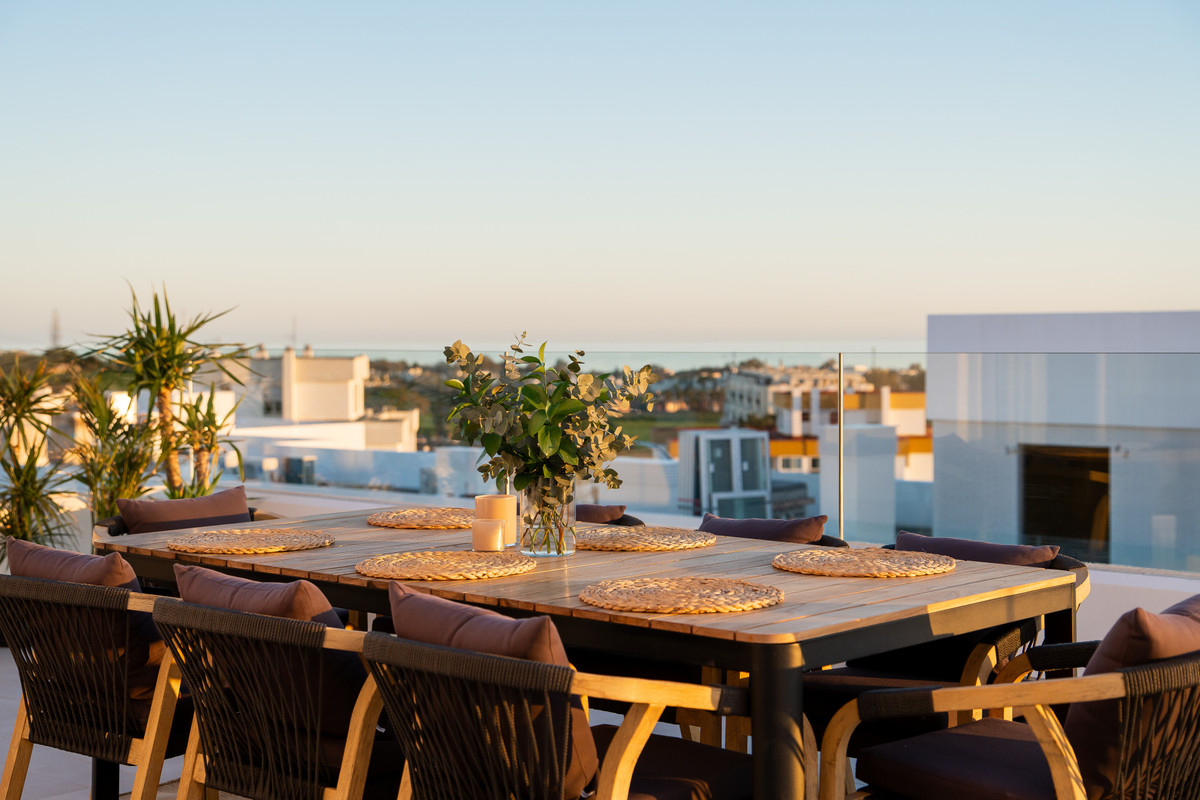 Se vende Ático de 4 dormitorios en Costa Del Sol, Málaga, España