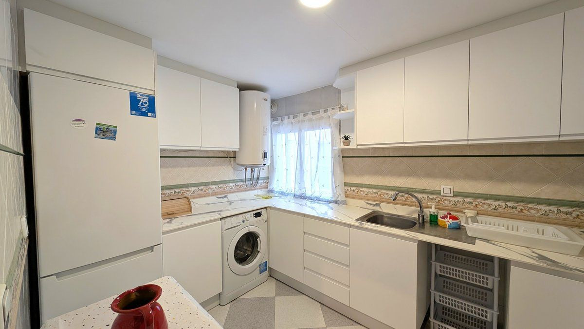 Se vende Apartamento Planta Media de 4 dormitorios en Costa Blanca, Alicante, España