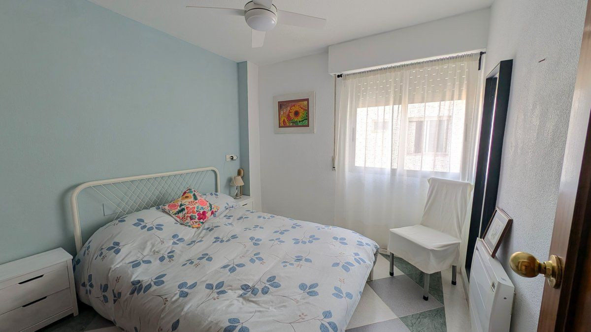 Se vende Apartamento Planta Media de 4 dormitorios en Costa Blanca, Alicante, España