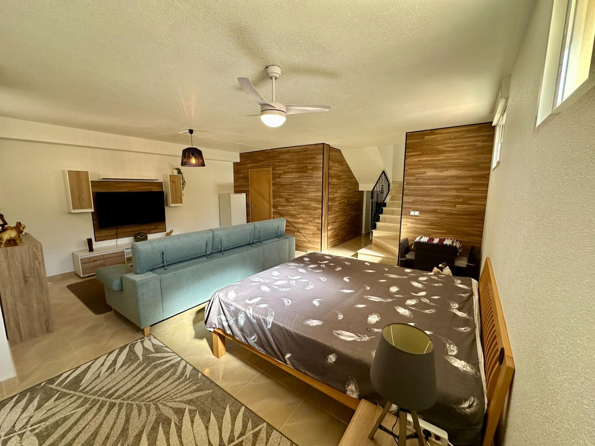 4 Bed Townhouse for sale in San Miguel De Salinas Costa Blanca, Alicante, Spain
