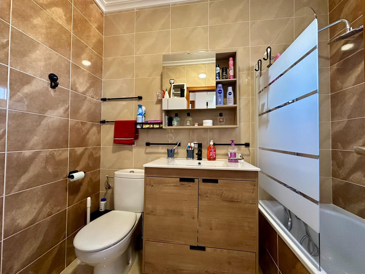 4 Bed Townhouse for sale in San Miguel De Salinas Costa Blanca, Alicante, Spain