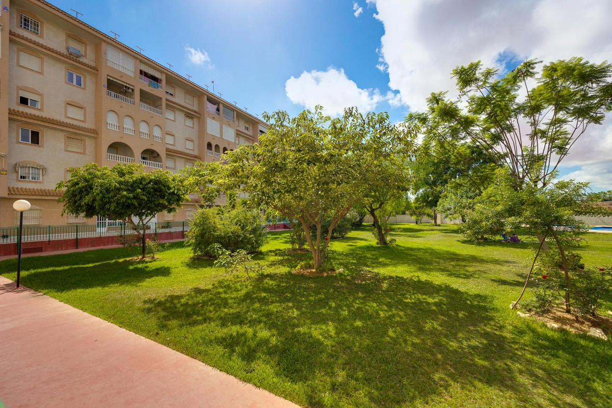 Se vende Ático de 2 dormitorios en Costa Blanca, Alicante, España