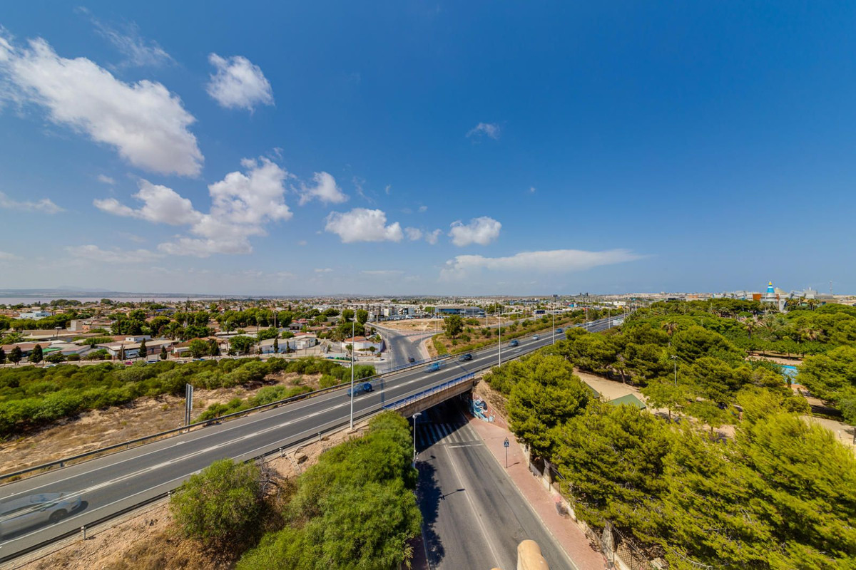 Se vende Ático de 2 dormitorios en Costa Blanca, Alicante, España