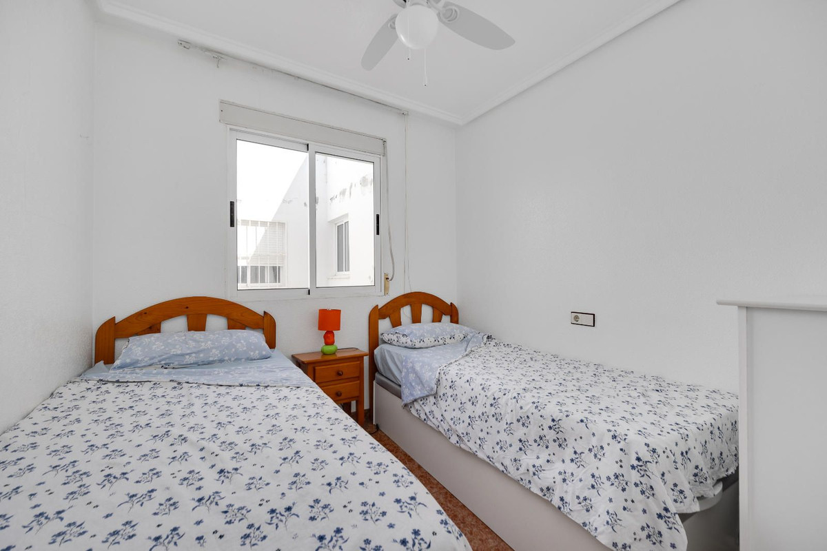 Se vende Ático de 2 dormitorios en Costa Blanca, Alicante, España