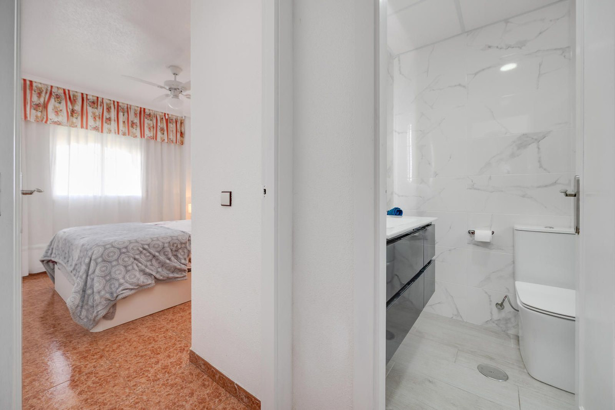Se vende Ático de 2 dormitorios en Costa Blanca, Alicante, España