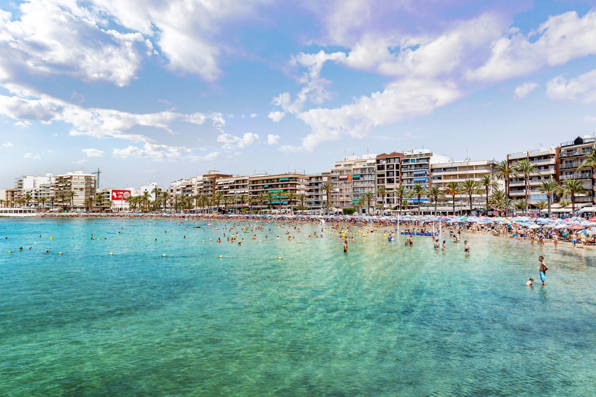 Se vende Ático de 2 dormitorios en Costa Blanca, Alicante, España