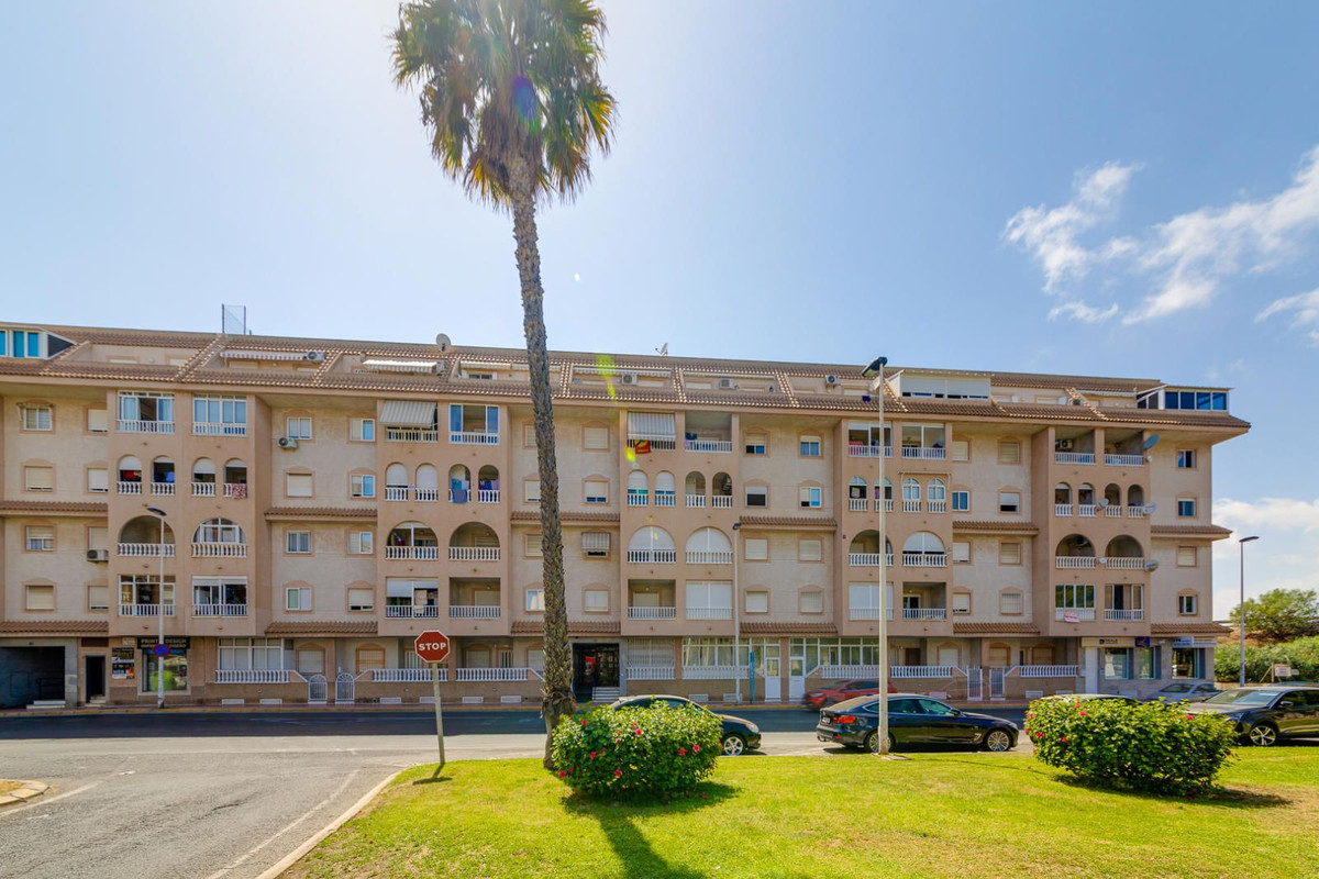 Se vende Ático de 2 dormitorios en Costa Blanca, Alicante, España