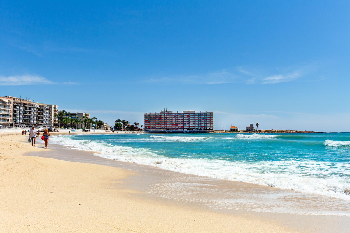 Se vende Ático de 2 dormitorios en Costa Blanca, Alicante, España