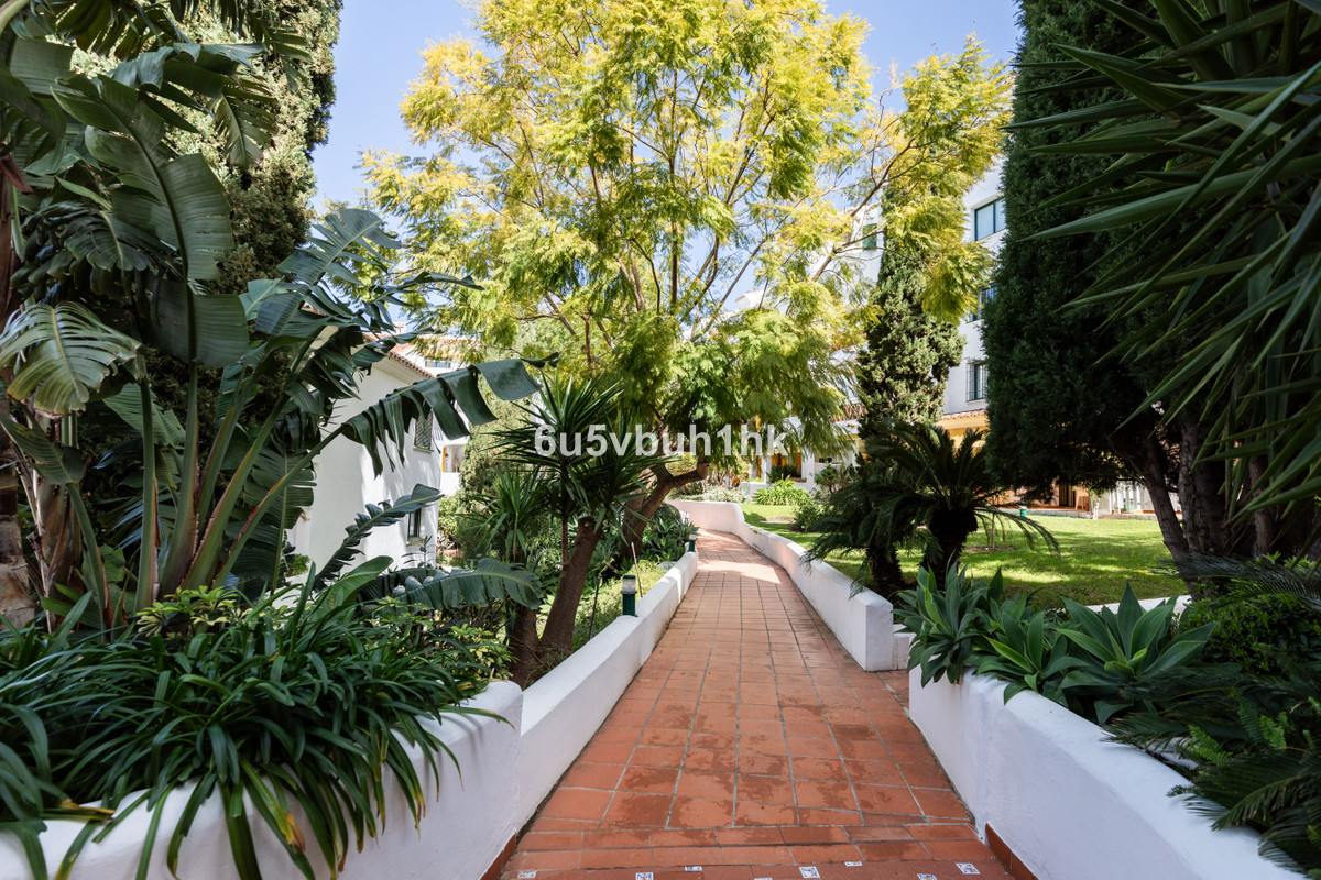 Se vende Apartamento Planta Baja de 2 dormitorios en Costa Del Sol, Málaga, España