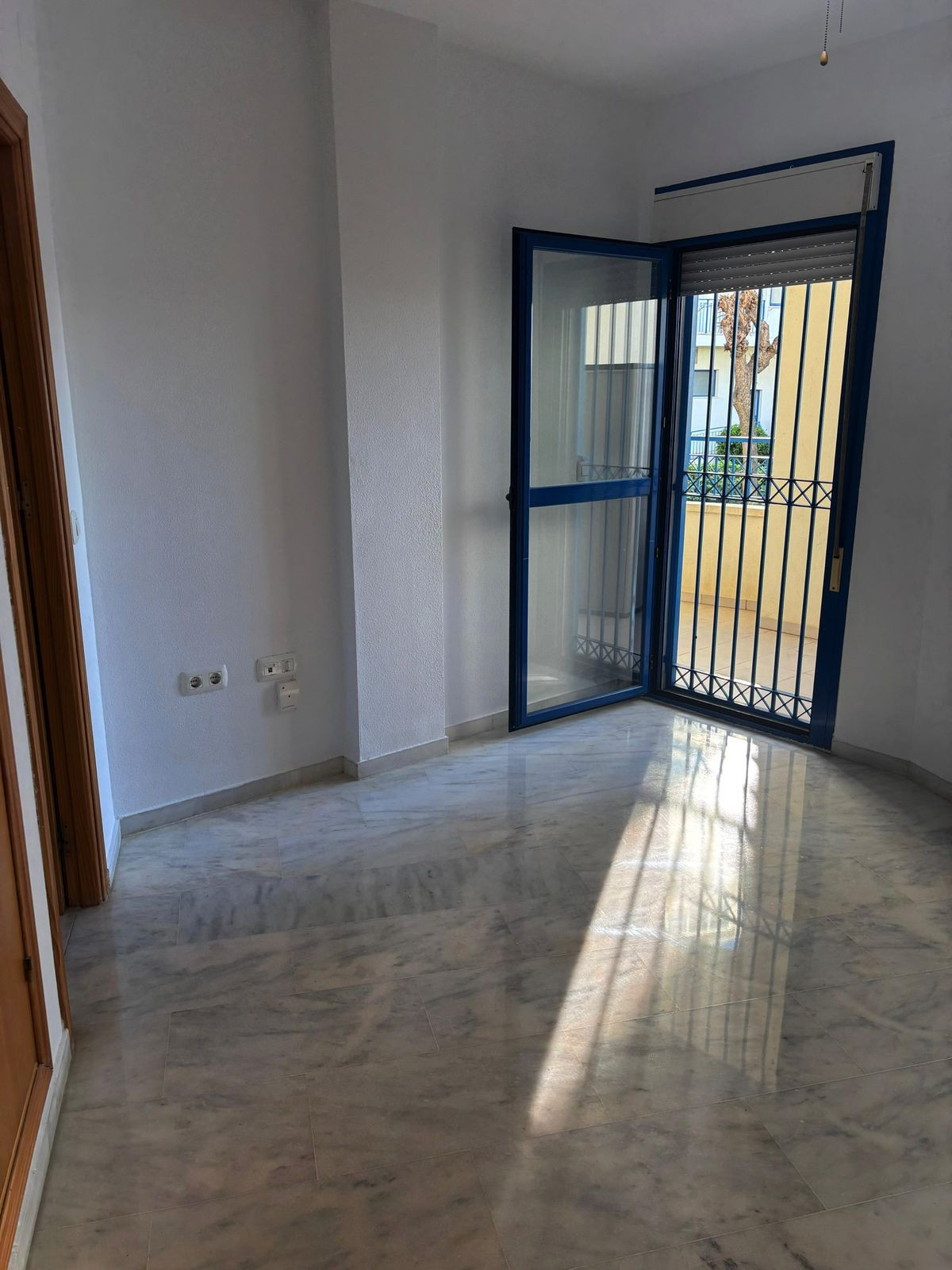 2 Bed Apartment for sale in Estepona Costa Del Sol, Málaga, Spain