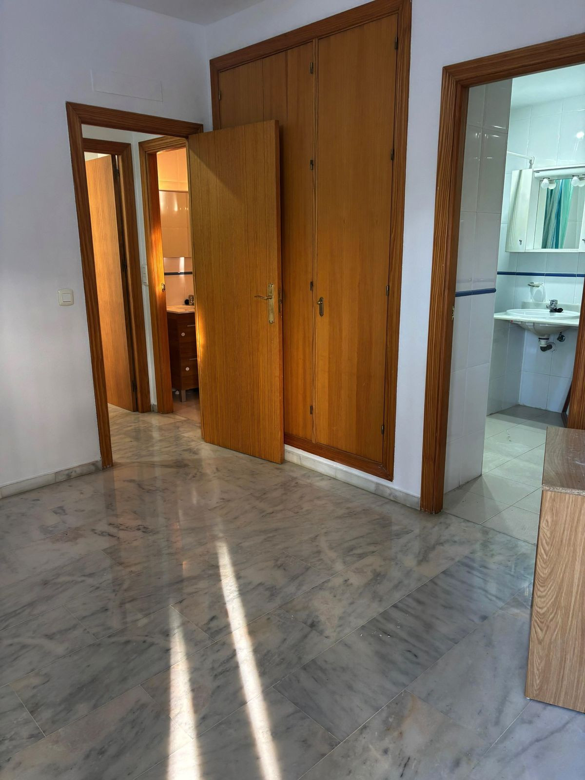 2 Bed Apartment for sale in Estepona Costa Del Sol, Málaga, Spain