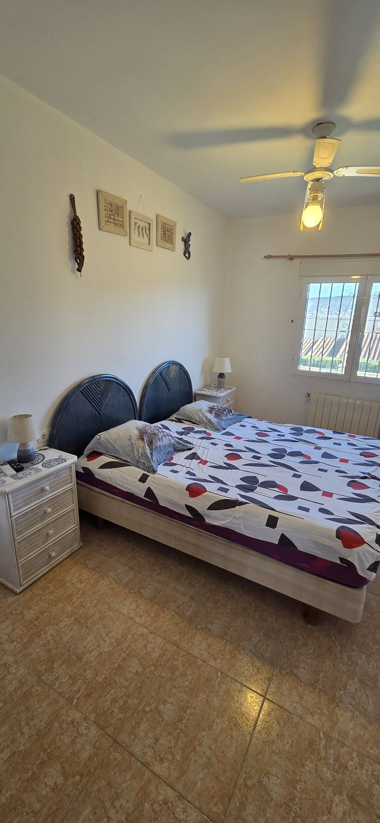 Se vende Villa - Chalet de 5 dormitorios en Costa Blanca, Alicante, España