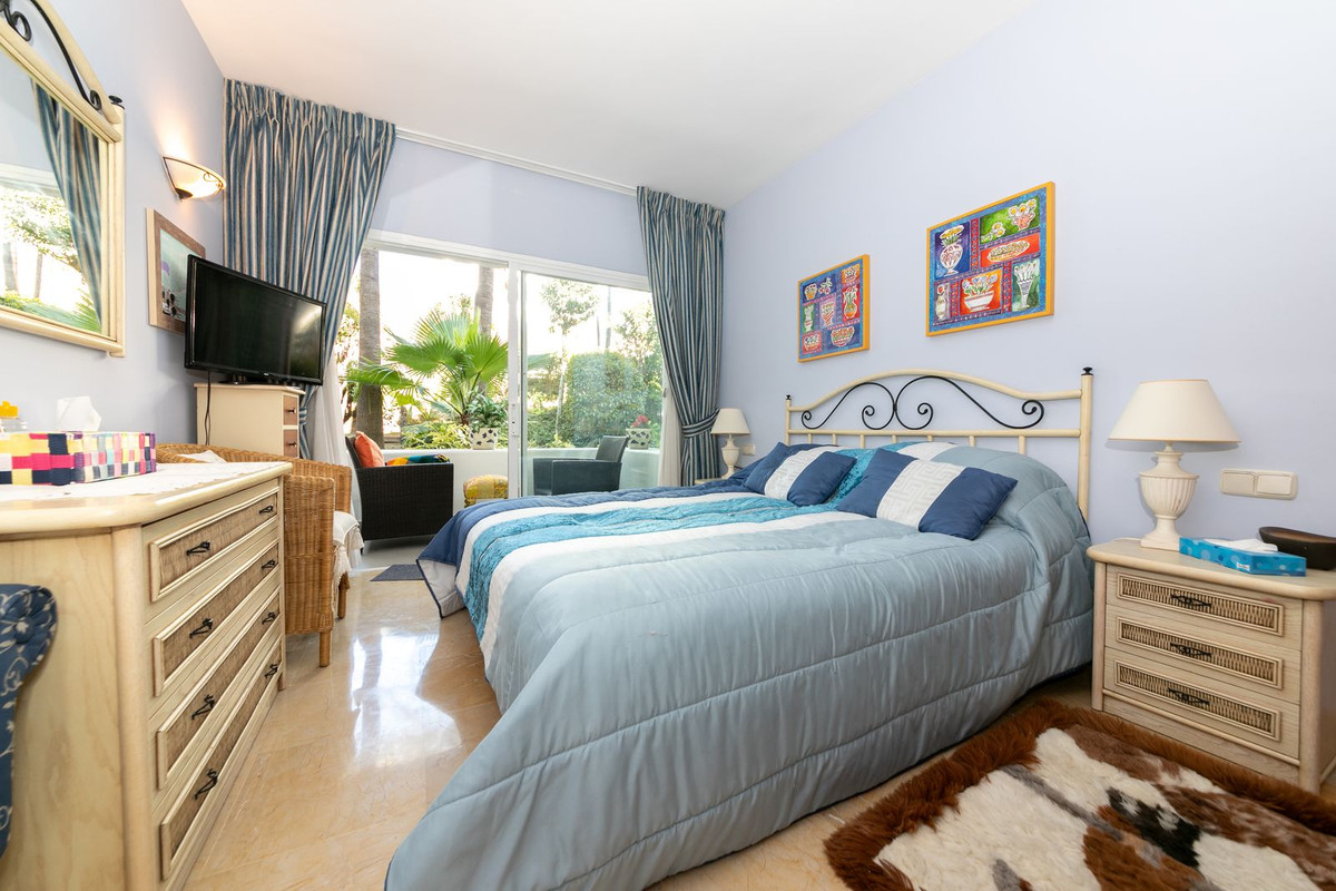 Se vende Apartamento Planta Baja de 2 dormitorios en Costa Del Sol, Málaga, España