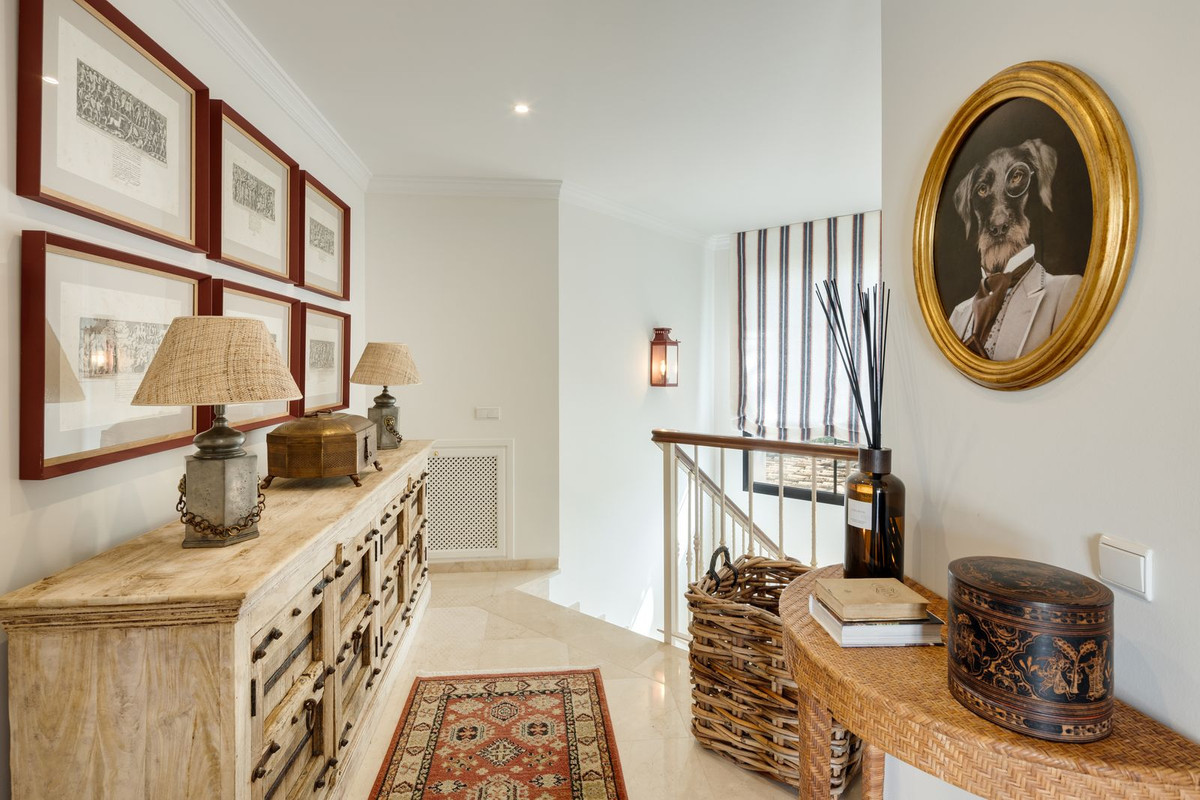 Se vende Villa - Chalet de 4 dormitorios en Costa Del Sol, Málaga, España