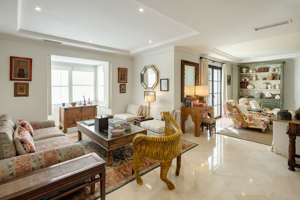 Se vende Villa - Chalet de 4 dormitorios en Costa Del Sol, Málaga, España