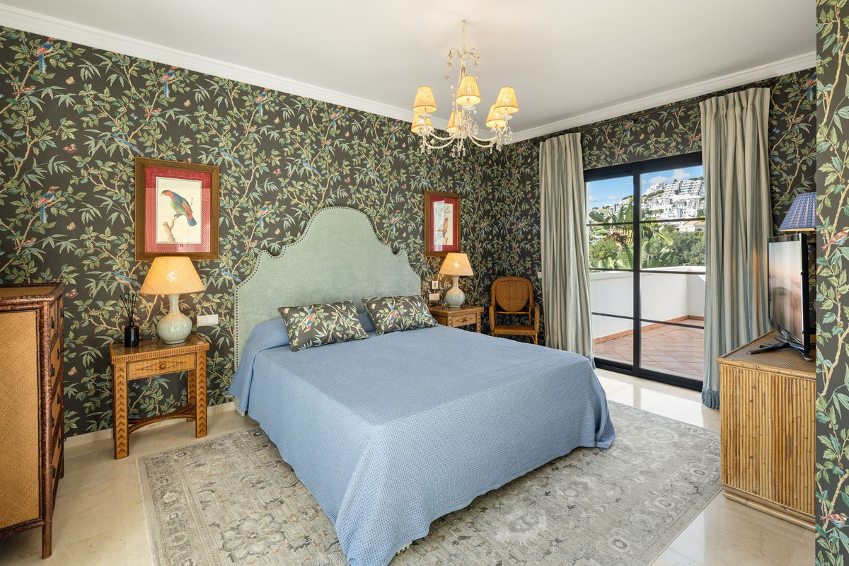 Se vende Villa - Chalet de 4 dormitorios en Costa Del Sol, Málaga, España