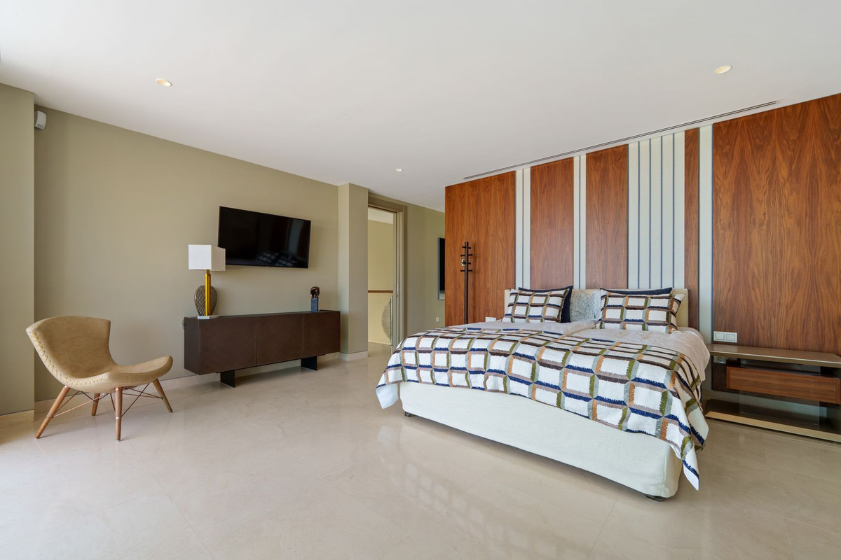 Se vende Villa - Chalet de 5 dormitorios en Costa Del Sol, Málaga, España