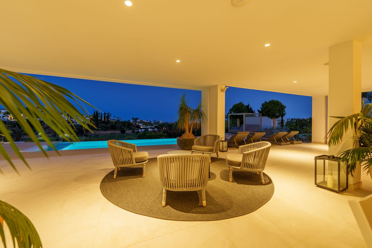 Se vende Villa - Chalet de 5 dormitorios en Costa Del Sol, Málaga, España