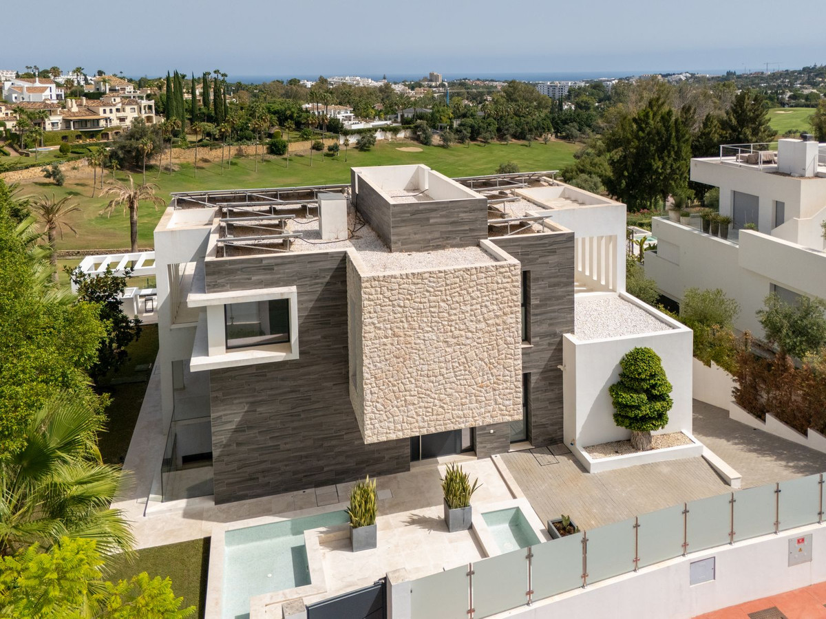 Se vende Villa - Chalet de 5 dormitorios en Costa Del Sol, Málaga, España