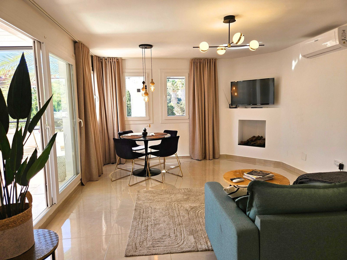 1 Bed Apartment for sale in Benalmadena Costa Costa Del Sol, Málaga, Spain