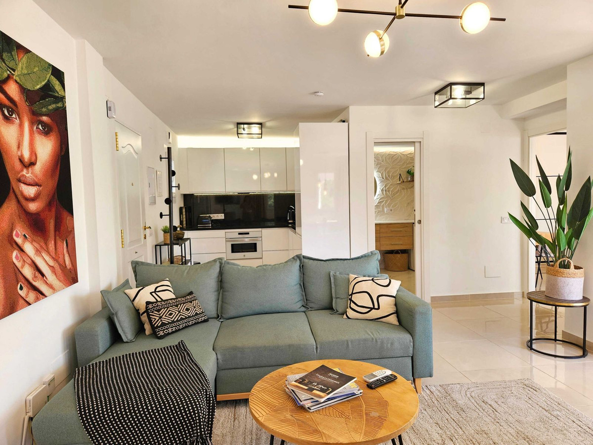 1 Bed Apartment for sale in Benalmadena Costa Costa Del Sol, Málaga, Spain