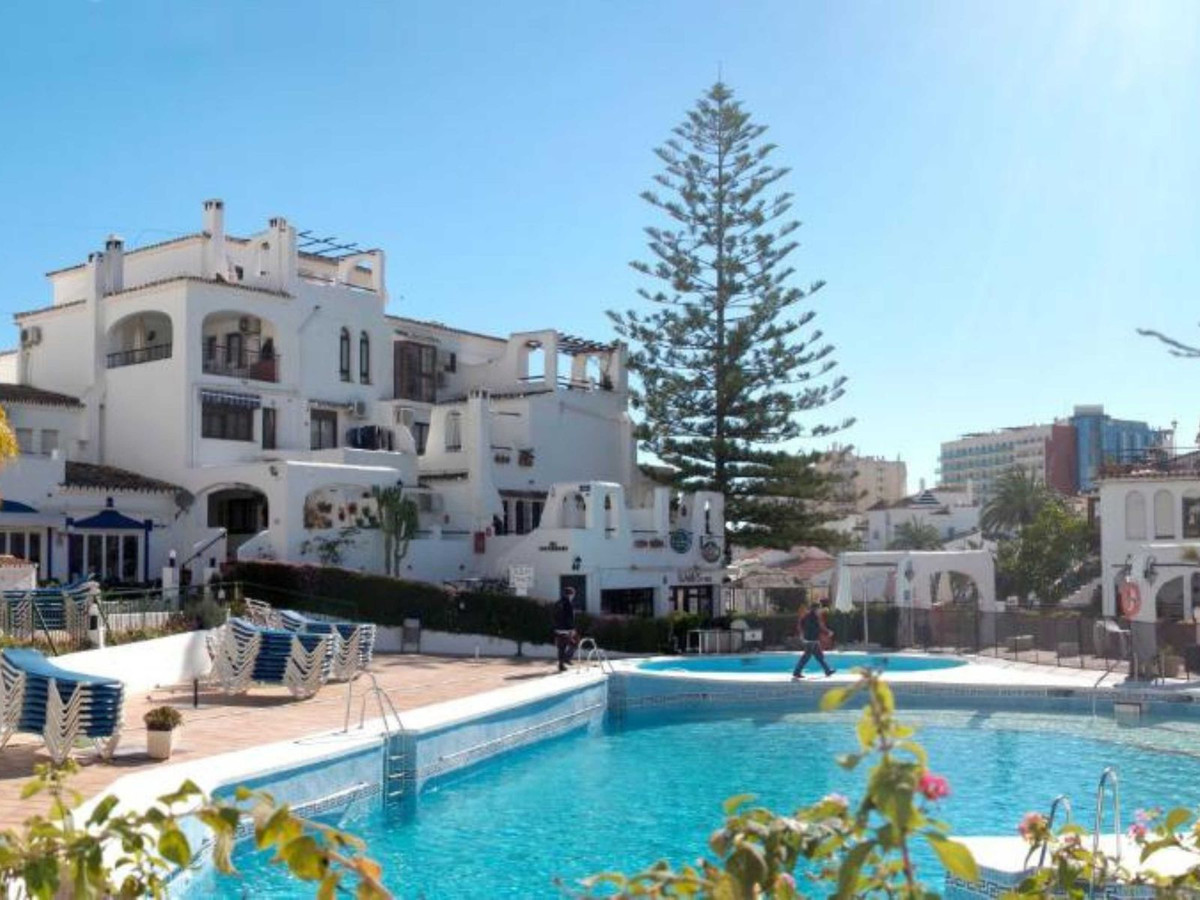 1 Bed Apartment for sale in Benalmadena Costa Costa Del Sol, Málaga, Spain