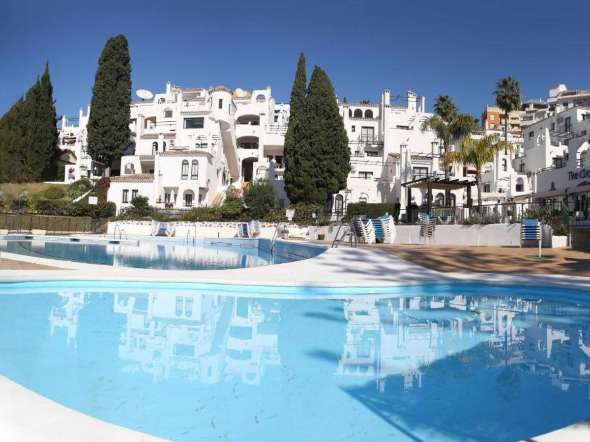 1 Bed Apartment for sale in Benalmadena Costa Costa Del Sol, Málaga, Spain