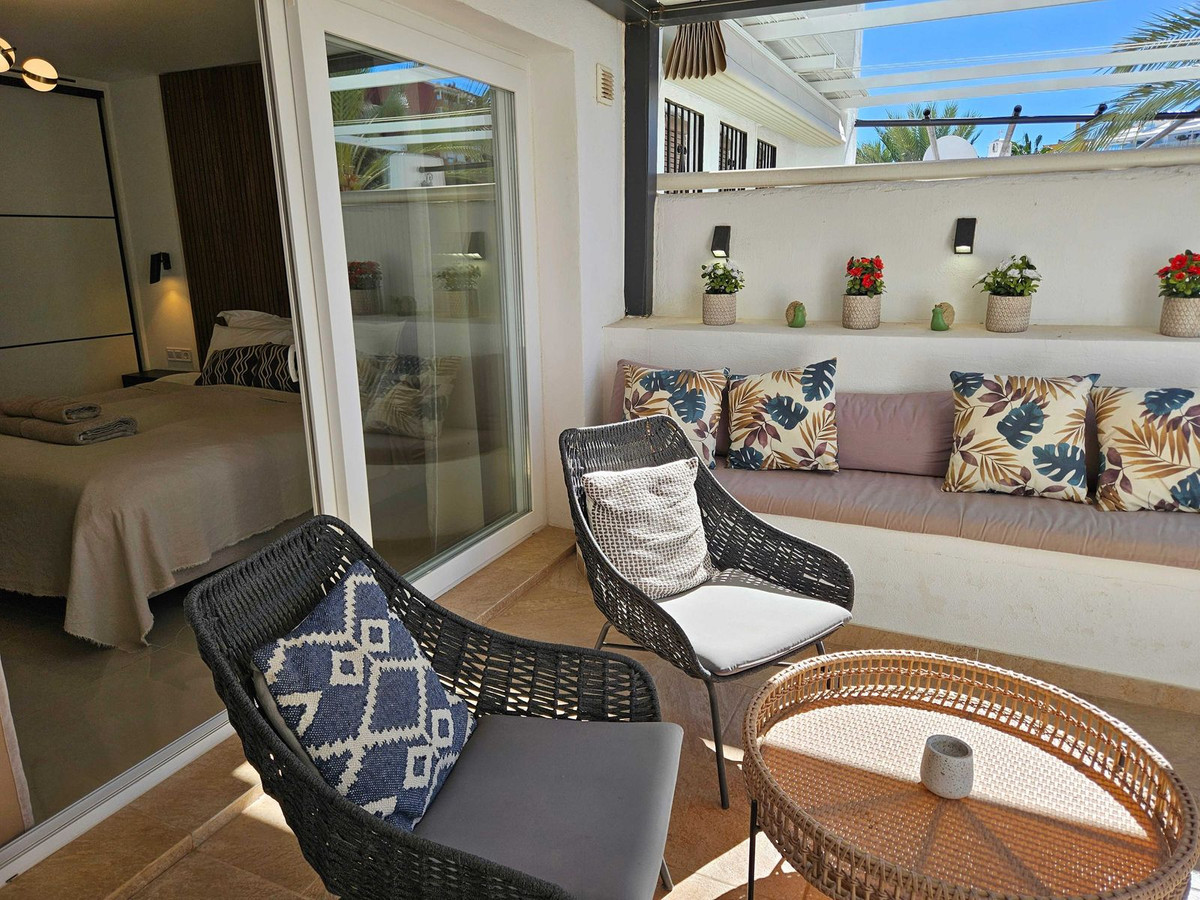 1 Bed Apartment for sale in Benalmadena Costa Costa Del Sol, Málaga, Spain
