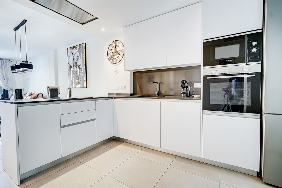 3 Bed Apartment for sale in La Cala De Mijas Costa Del Sol, Málaga, Spain