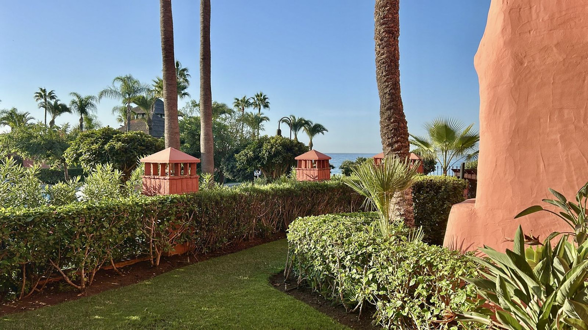 3 Bed Apartment for sale in New Golden Mile Costa Del Sol, Málaga, Spain