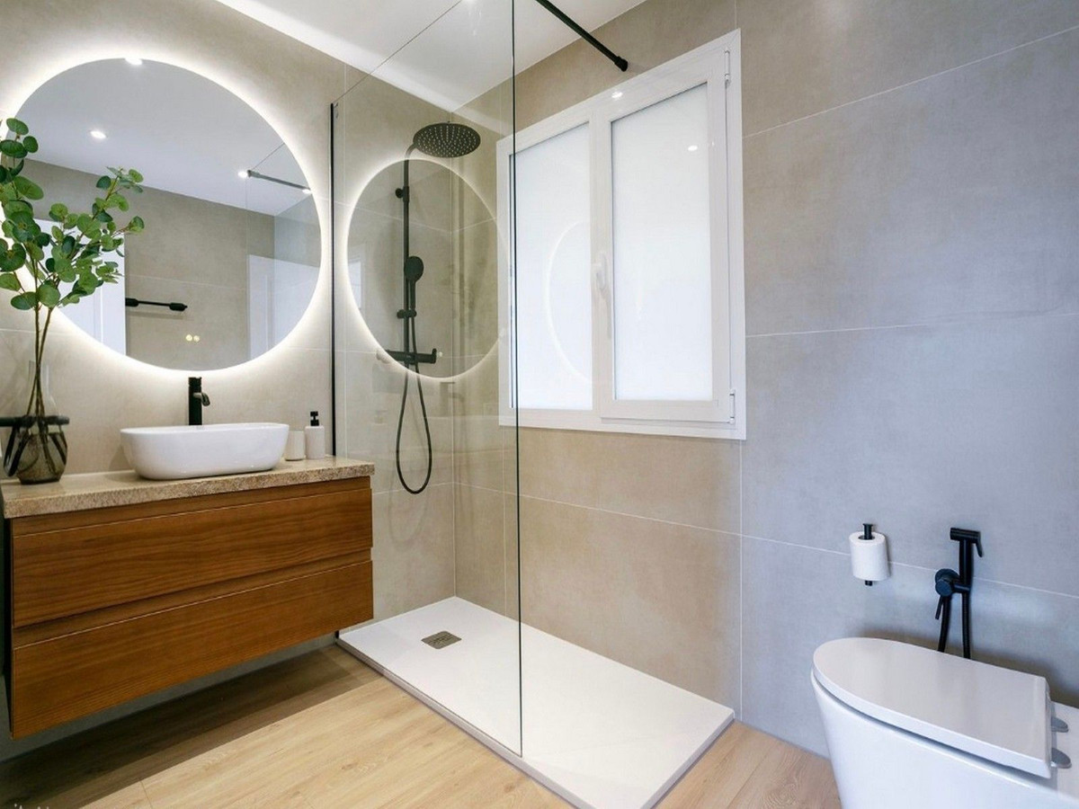 2 Bed Apartment for sale in Fuengirola Costa Del Sol, Málaga, Spain