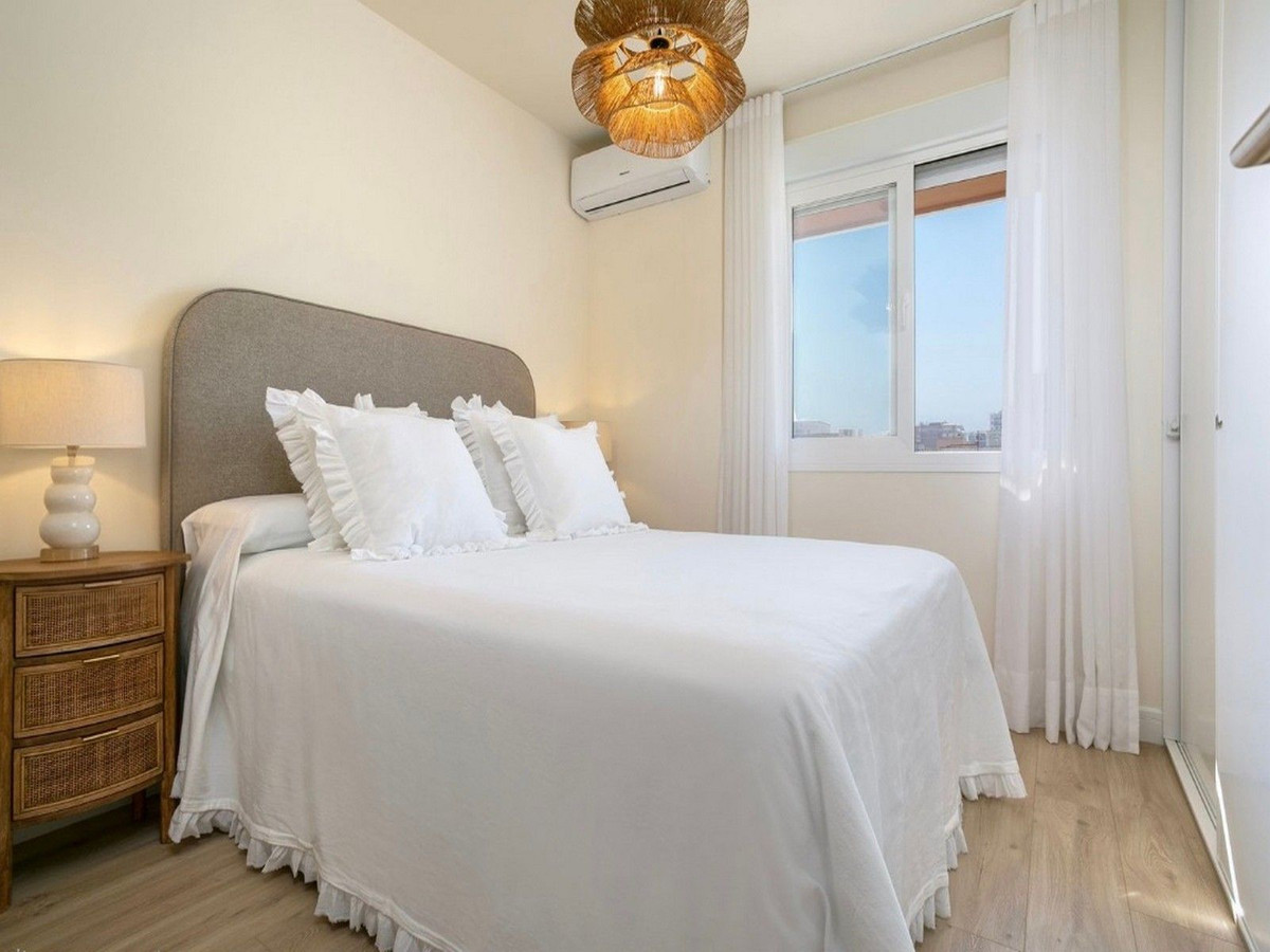 2 Bed Apartment for sale in Fuengirola Costa Del Sol, Málaga, Spain