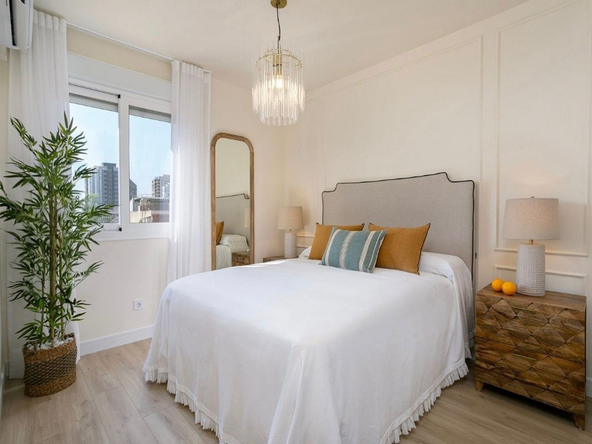 2 Bed Apartment for sale in Fuengirola Costa Del Sol, Málaga, Spain