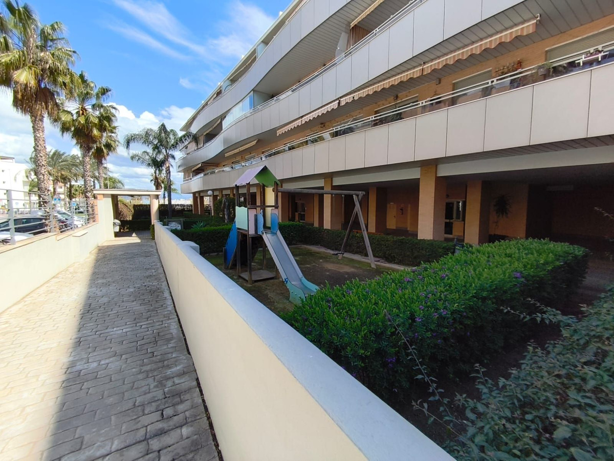 3 Bed Apartment for sale in Torremolinos Costa Del Sol, Málaga, Spain