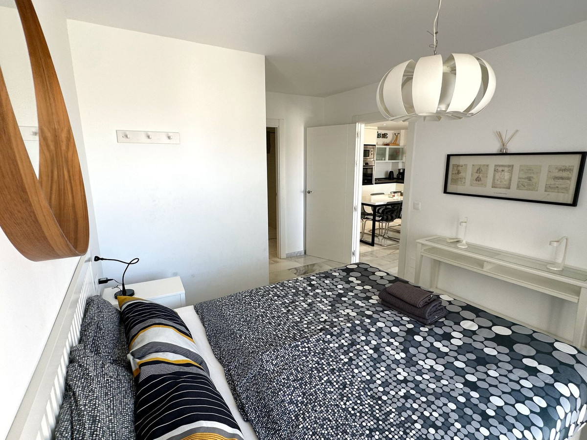 Se vende Apartamento Planta Baja de 4 dormitorios en Costa Del Sol, Málaga, España