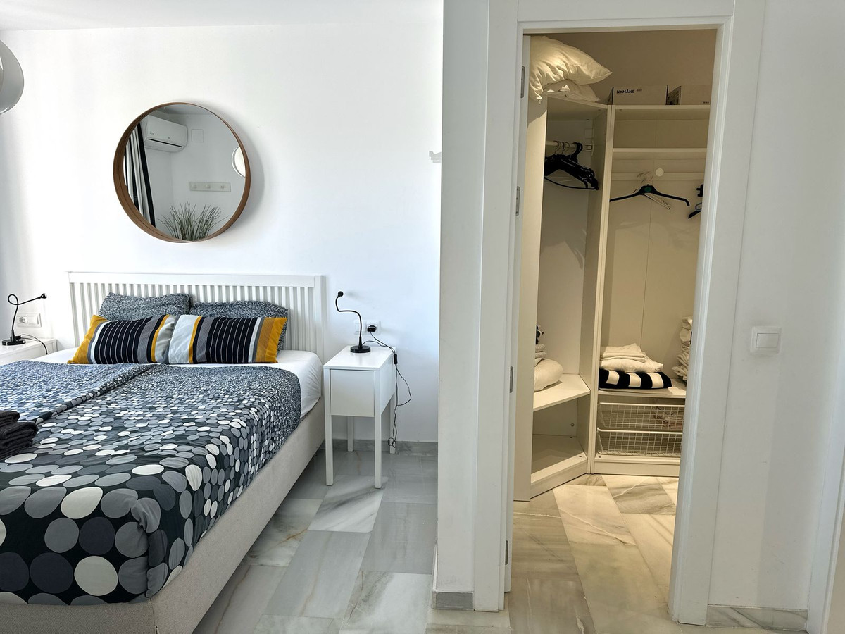 Se vende Apartamento Planta Baja de 4 dormitorios en Costa Del Sol, Málaga, España