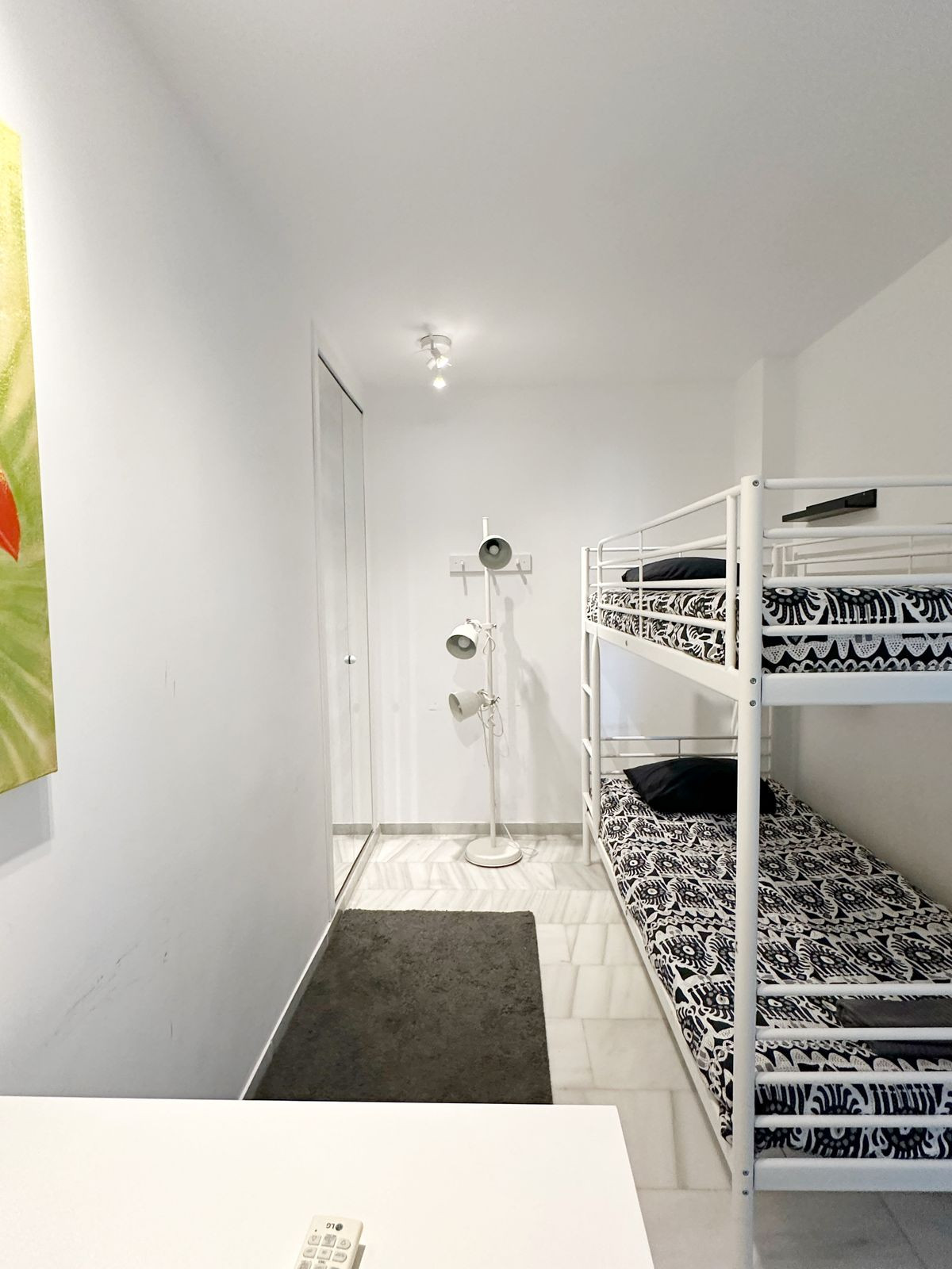 Se vende Apartamento Planta Baja de 4 dormitorios en Costa Del Sol, Málaga, España