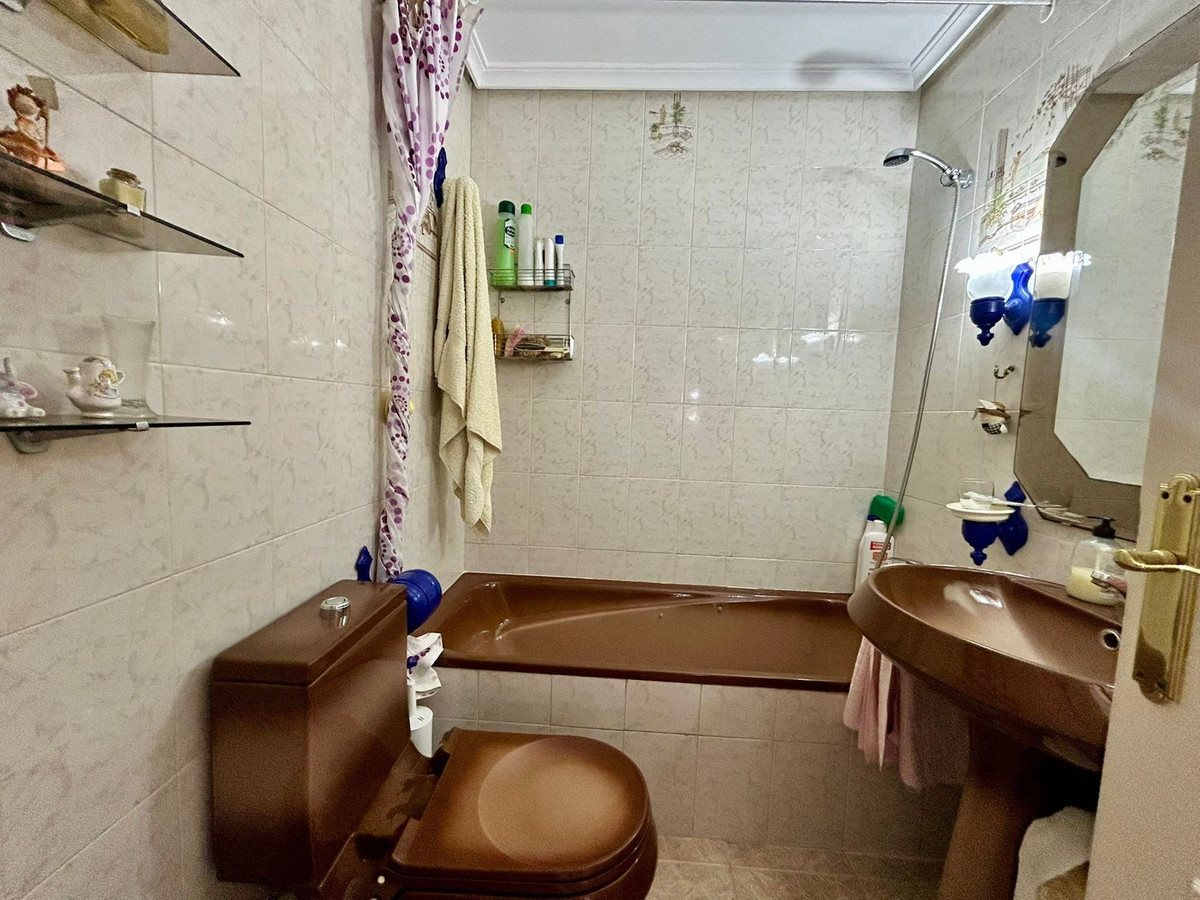 4 Bed Townhouse for sale in Las Lagunas Costa Del Sol, Málaga, Spain