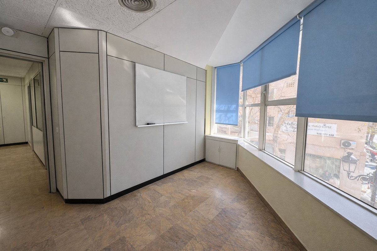 Se vende Local comercial  en Costa Del Sol, Málaga, España