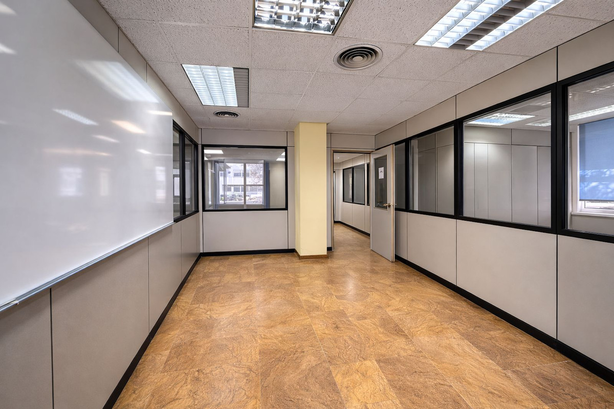 Se vende Local comercial  en Costa Del Sol, Málaga, España
