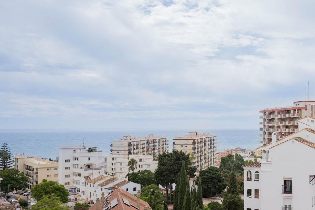 2 Bed Apartment for sale in Benalmadena Costa Del Sol, Málaga, Spain