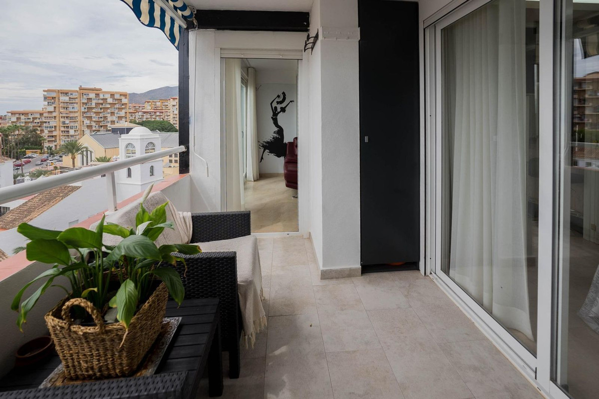 2 Bed Apartment for sale in Benalmadena Costa Del Sol, Málaga, Spain