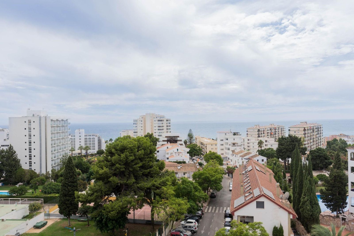2 Bed Apartment for sale in Benalmadena Costa Del Sol, Málaga, Spain