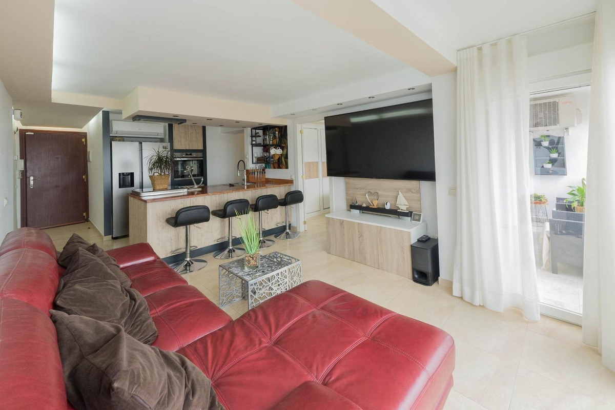2 Bed Apartment for sale in Benalmadena Costa Del Sol, Málaga, Spain