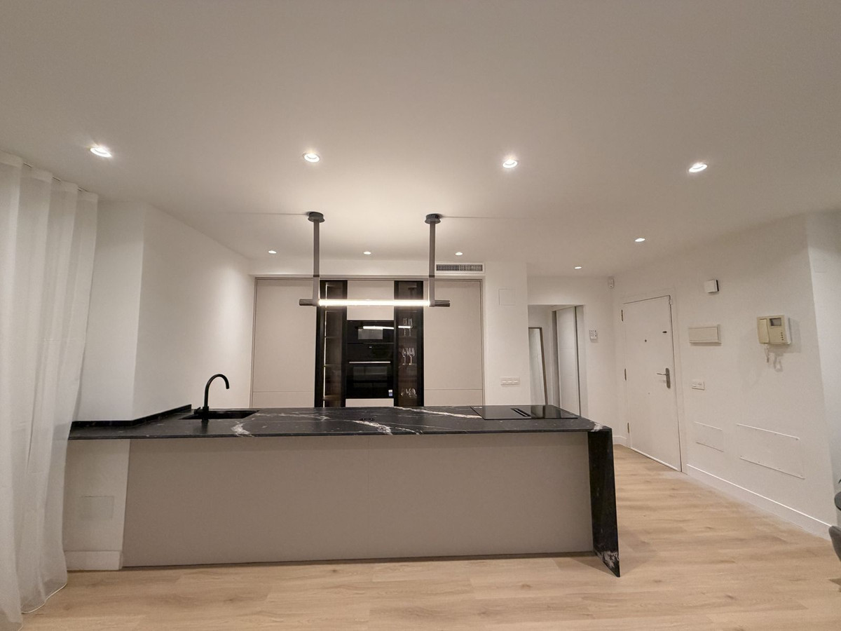 3 Bed Apartment for sale in Nueva Andalucía Costa Del Sol, Málaga, Spain