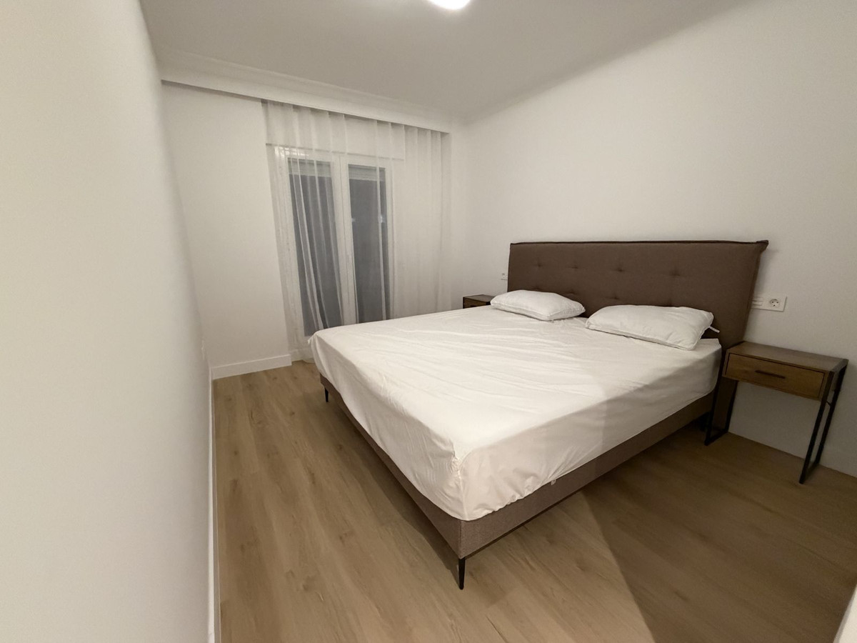3 Bed Apartment for sale in Nueva Andalucía Costa Del Sol, Málaga, Spain