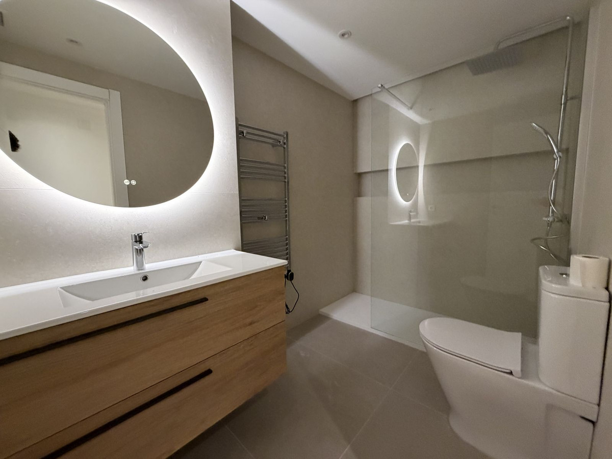 3 Bed Apartment for sale in Nueva Andalucía Costa Del Sol, Málaga, Spain