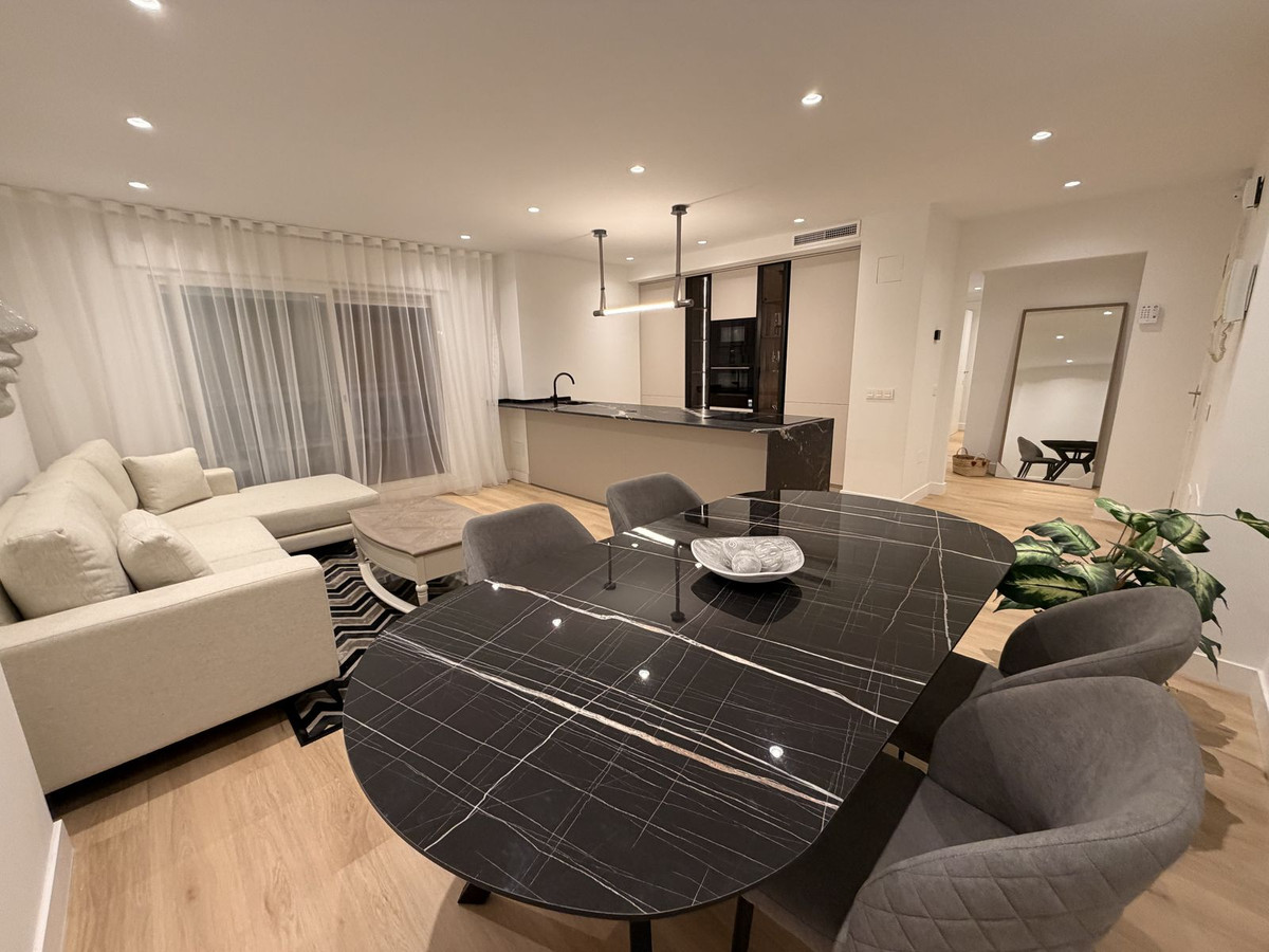 3 Bed Apartment for sale in Nueva Andalucía Costa Del Sol, Málaga, Spain