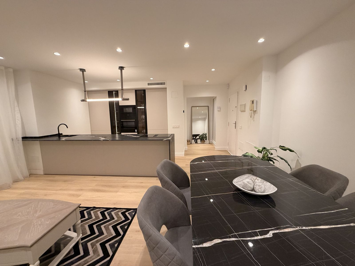 3 Bed Apartment for sale in Nueva Andalucía Costa Del Sol, Málaga, Spain